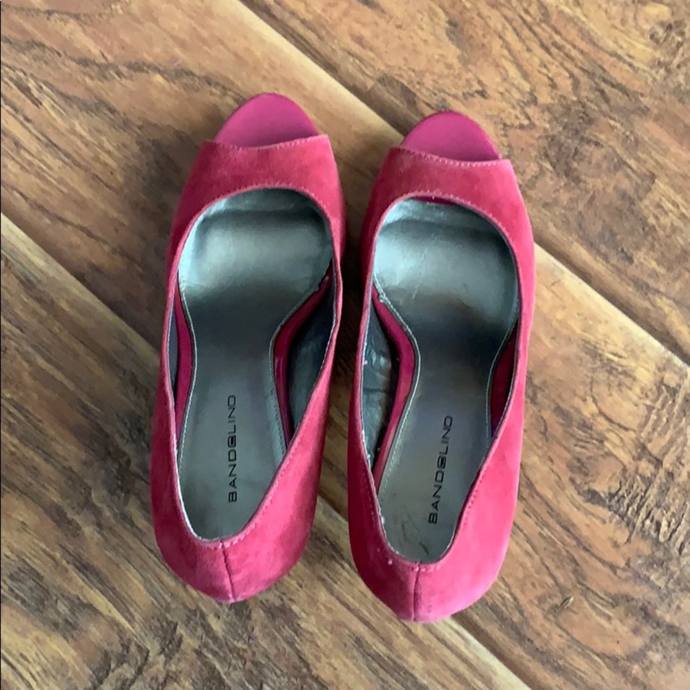 Bandolino Burgundy size 7 1/2 women’s Pumps